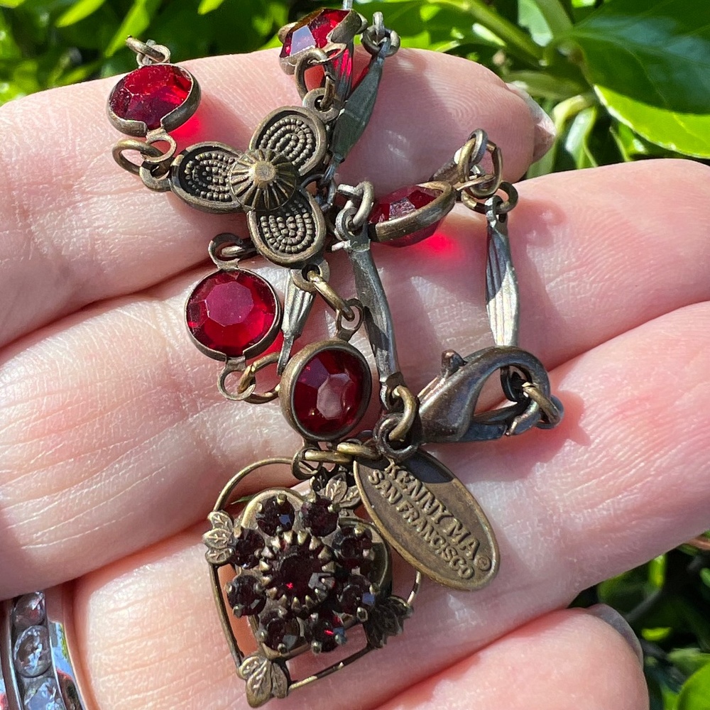 KENNY MA San Francisco VIVID GARNET RED RHINESTONE CRYSTAL HEART LARIAT NECKLACE